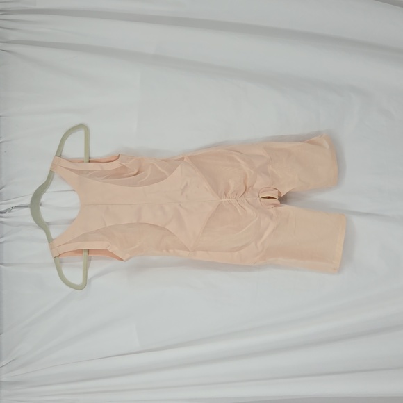 UnderWhere? Power Mesh Mid Thigh Bodysuit Luxury Collection Nude Size Medium - Picture 5 of 8